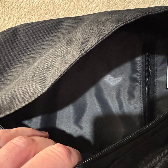 Kavu large cross body bag - Picture 5 of 5